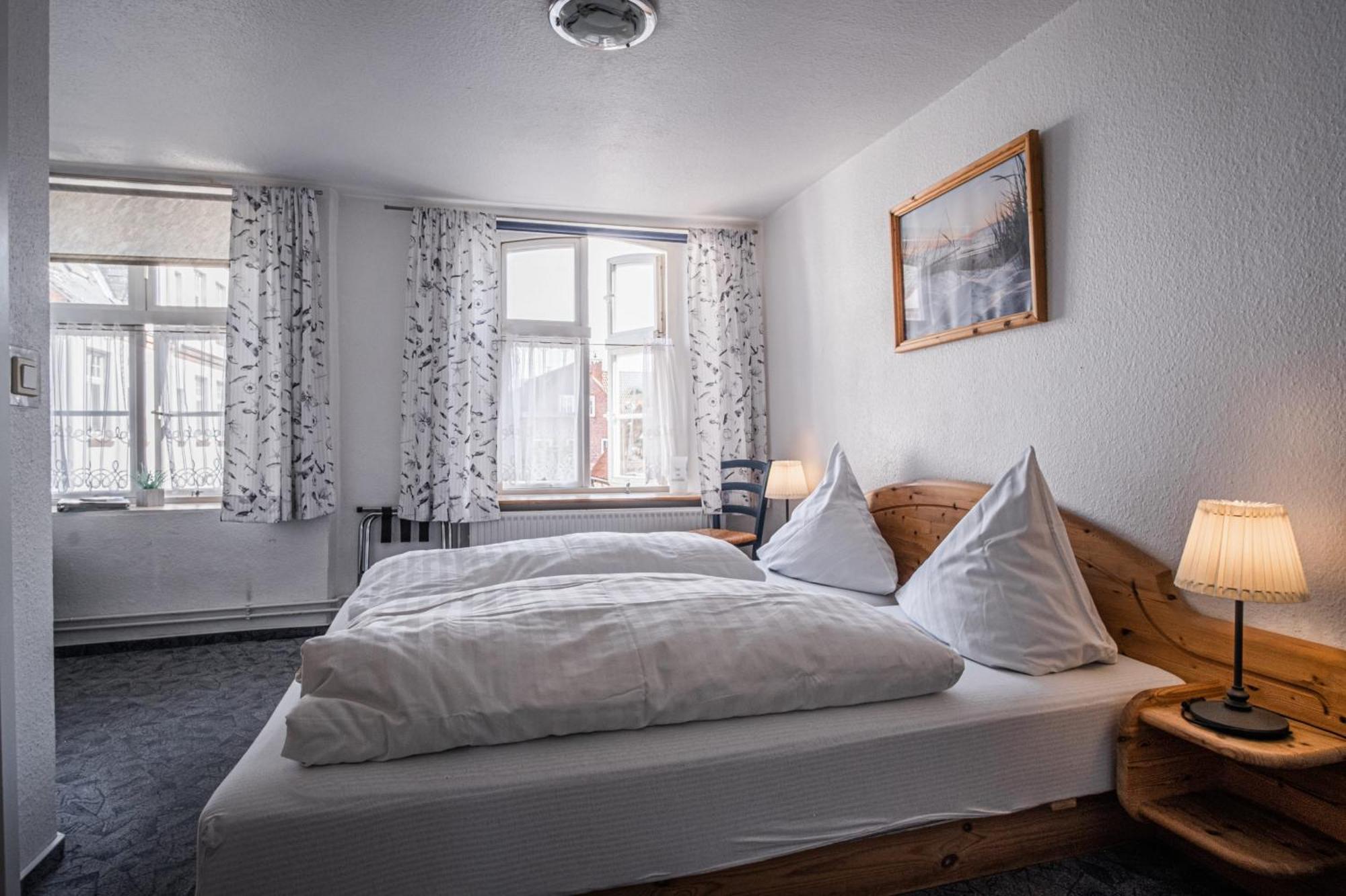 Hotel Seepferdchen Self-Check-In Eckernförde Exteriör bild